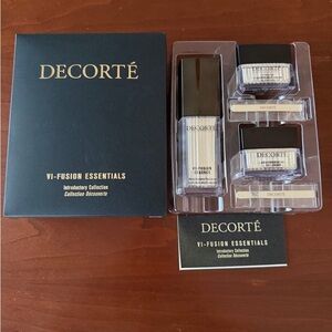 Decorte VI-Fusion Essentials skincare Set